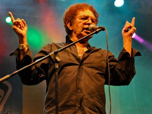 Data do nascimento de Reginaldo Rossi torna-se Dia do Brega