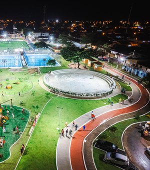 Prefeitura inaugura Parque Linear e areninha no Benedito Bentes