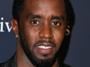 Soltura de Sean “Diddy” Combs é antecipada pela Justiça dos EUA. Entenda
