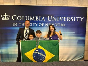 Aluno da Maple Bear ganha Medalha de Prata em Competição Internacional de Matemática