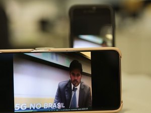 Tecnologia 5G estará disponível em todas as capitais até julho de 2022
