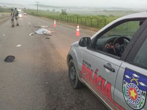 Atropelamento na BR 104 deixa mulher, homem e bebê de 3 meses feridos