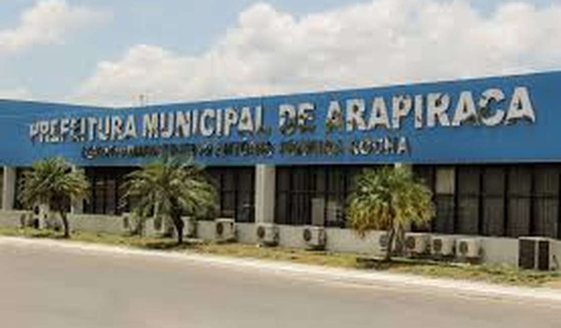 Prefeitura de Arapiraca libera salários de fevereiro a partir de sexta (24)