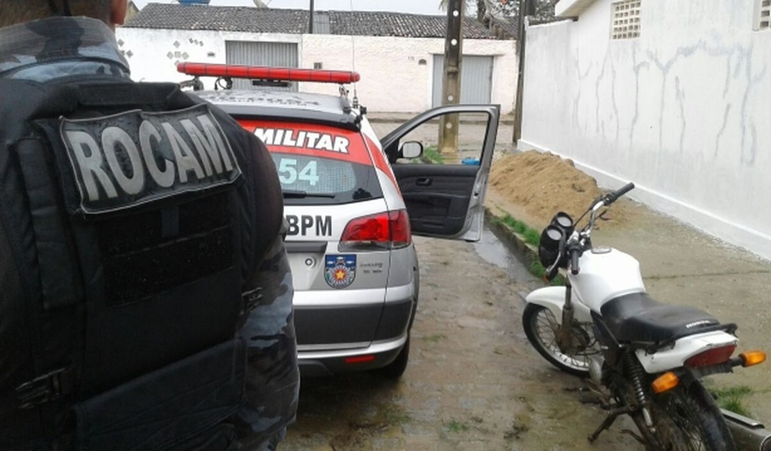 Rocam recupera motocicleta roubada há dois dias