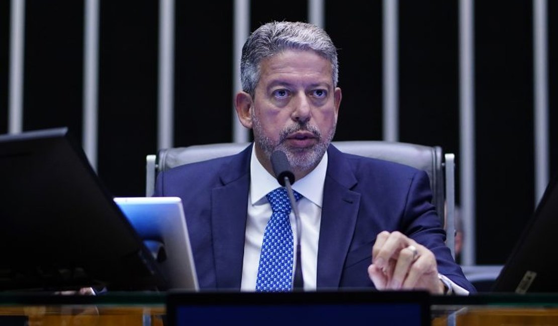 Arthur Lira e ministros comemoram elevação da nota de crédito do Brasil