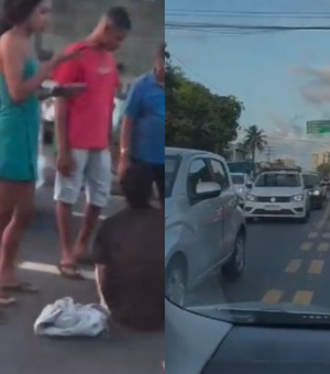 Colisão entre carros e moto deixa uma pessoa ferida na Av. Comendador Gustavo Paiva, em Maceió