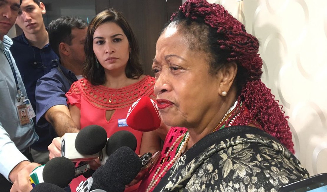 Ministra pede salário de R$ 61 mil e se justifica citando 'trabalho escravo'