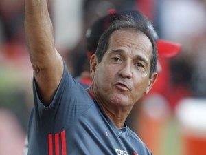 Muricy Ramalho tem problema no coração e é internado no Rio de Janeiro