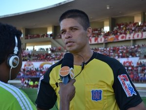 Foto antiga de Chicão com camisa do CSA repercute nas redes sociais