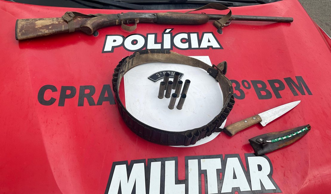 PM apreende duas armas de fogo e drogas, em Arapiraca e Limoeiro de Anadia
