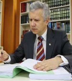 Ex-prefeito e ex-secretário de Finanças de Penedo são condenados após ação do MPE