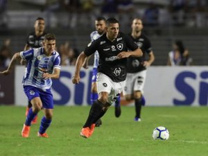 CSA sofre virada em casa e segue no Z4 do Brasileirão