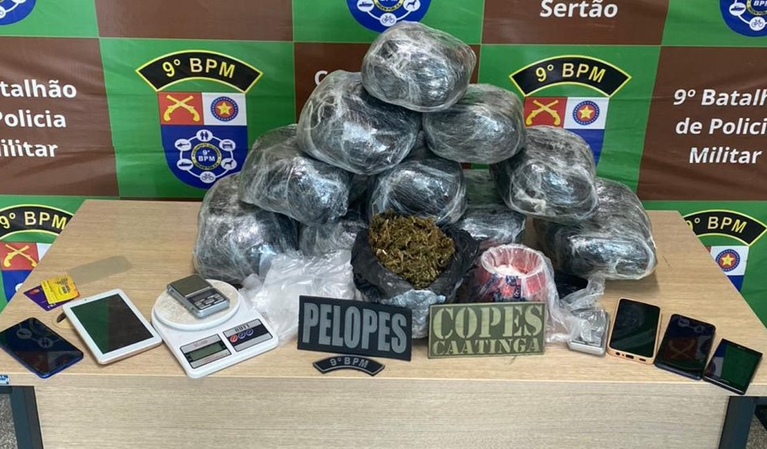 Polícia Militar de Alagoas apreende armas de fogo e drogas no interior do estado