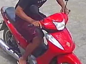 [Vídeo] Homem rouba moto e usa veículo para cometer assaltos em Arapiraca