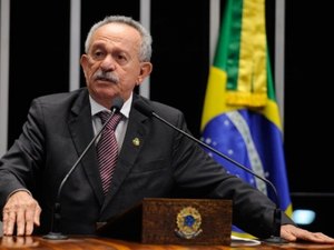 Benedito de Lira defende legalização dos jogos de azar para gerar receitas