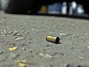 Jovem é assassinado com cinco tiros na periferia de Maceió