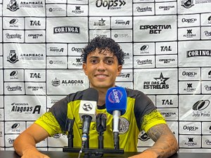 [ Vídeo]Feliz pelo gol do acesso, pela vantagem na semifinal, mas com os pés no chão, diz Motta