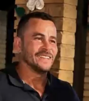 Cabeleireiro é assassinado a tiros dentro de salão em Barra de Santo Antônio