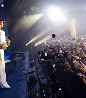 Roberto Carlos faz 85 anos e celebra com show especial