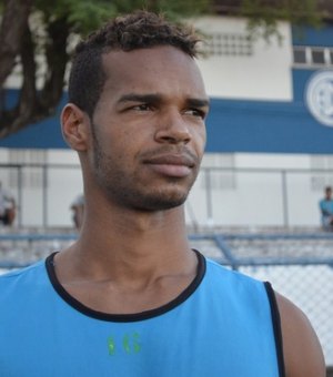 Zagueiro Valdo se despede do Confiança e vai defender o Ceará
