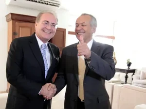Além de Wanderley, Renan Calheiros pode contar com ajuda de outro candidato em Maceió