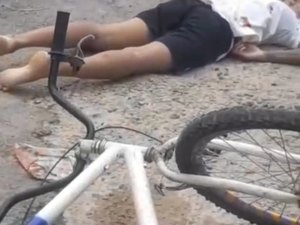Jovem é morto a tiros enquanto andava de bicicleta no bairro do Clima Bom