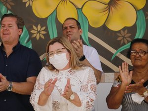 Prefeita Eronita Sposito inaugura obras em Porto Calvo