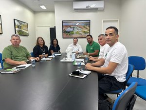 Prefeito Luciano Barbosa concede aumento salarial de 15% aos professores em Arapiraca