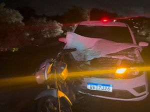 [Vídeo] Colisão entre carro e moto deixa jovem morto e mulher com bebê feridas em Craíbas