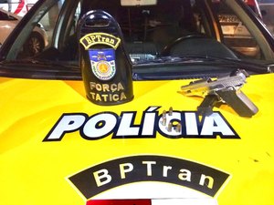 Homem é preso após efetuar disparos no bairro do Vergel do Lago, em Maceió