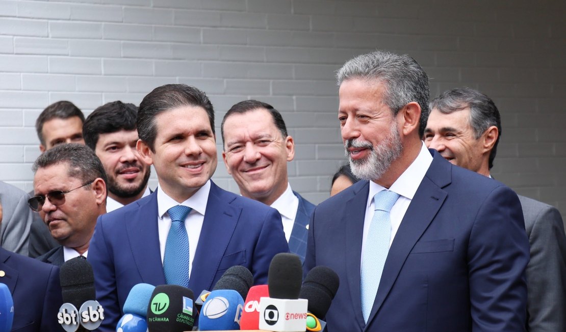 Arthur Lira já tem votos suficientes para eleger seu candidato à presidência da Câmara