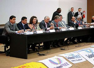 Deputados divergem sobre as empresas TelexFree e BBom