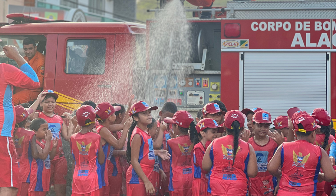 Corpo de Bombeiros realiza a 10ª edição do Projeto Golfinho no Litoral Norte