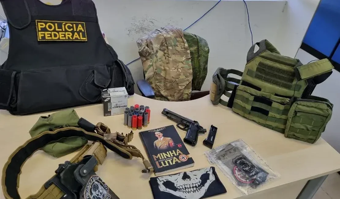 PF deflagra operação em Maceió contra divulgação de símbolos nazistas na internet