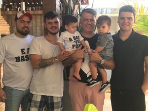 Por amor, filhos protegem família da Covid-19 e passam Dia dos Pais longe
