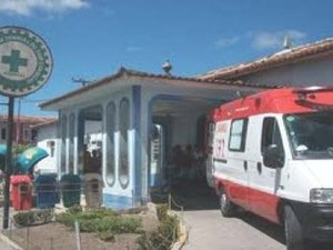 Mulher grávida dá à luz em banheiro de hospital