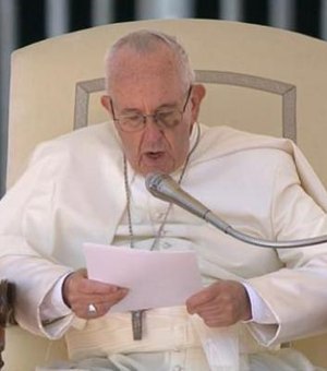 Teólogos conservadores acusam o Papa de 'propagar heresias'