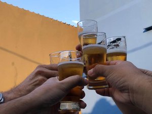 Governo de AL revoga restrição e libera venda de bebidas alcoólicas no dia da eleição