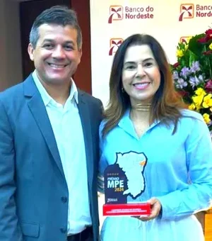 Escola Santa Esmeralda recebe prêmio do Banco do Nordeste