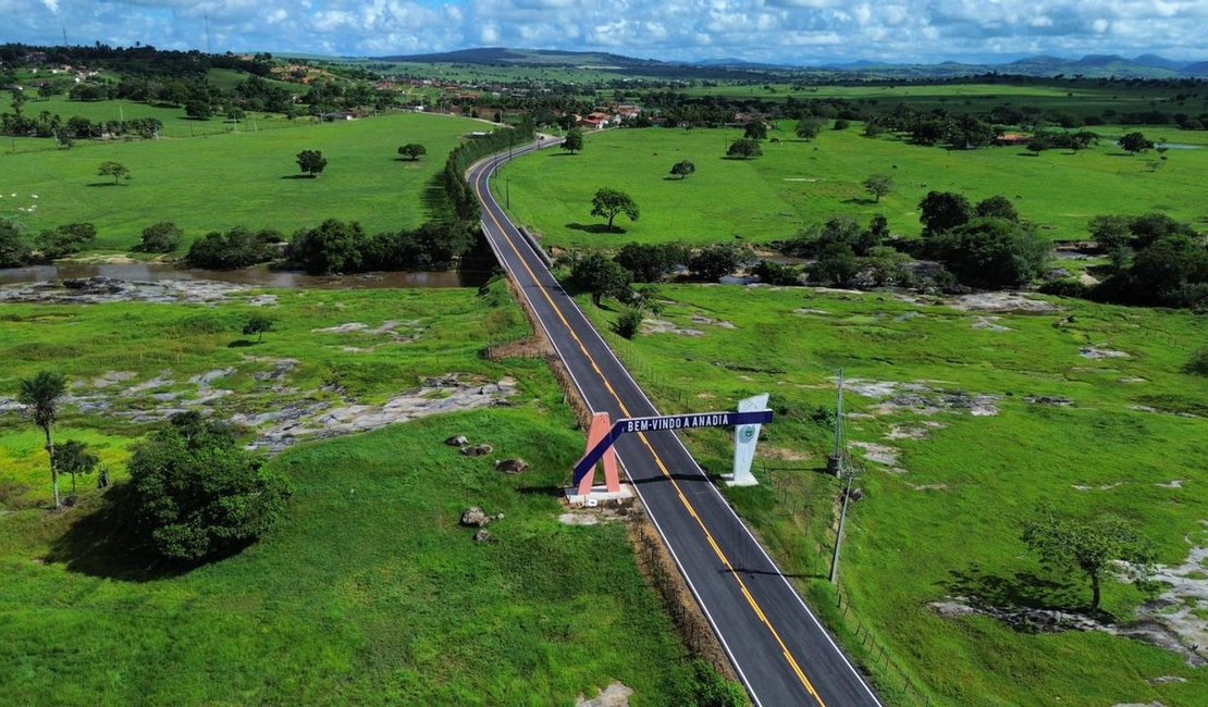 Governo de Alagoas entrega restauração da rodovia AL-105 em julho