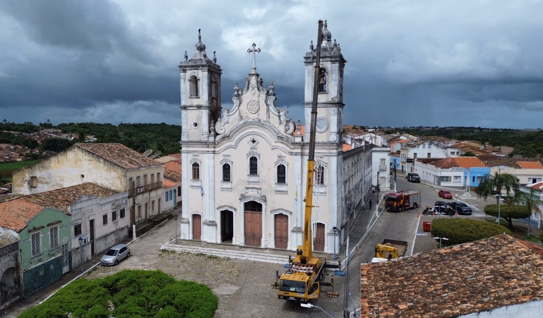 Sinos da Catedral Diocesana de Penedo são removidos de forma preventiva