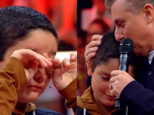 Luciano Huck dá TV a menino que não podia comprar uma: 'Presente meu'