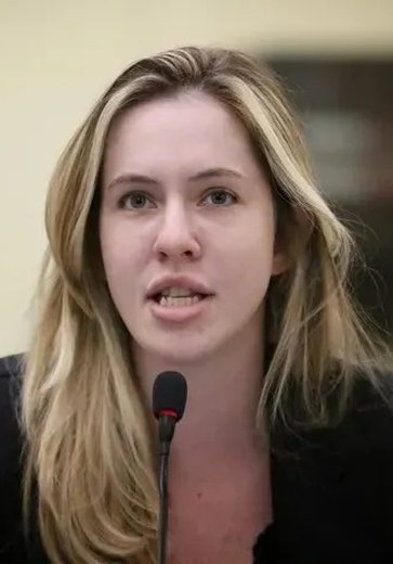 Projeto de Cibele Moura muda regras da progressão parcial na rede estadual