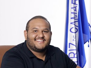 Após colisão, prefeito de Matriz tranquiliza moradores e fala em 'livramento de Deus'
