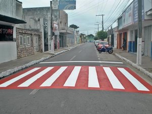 SMTT coloca sinalização e testa semáforo no Alto do Cruzeiro