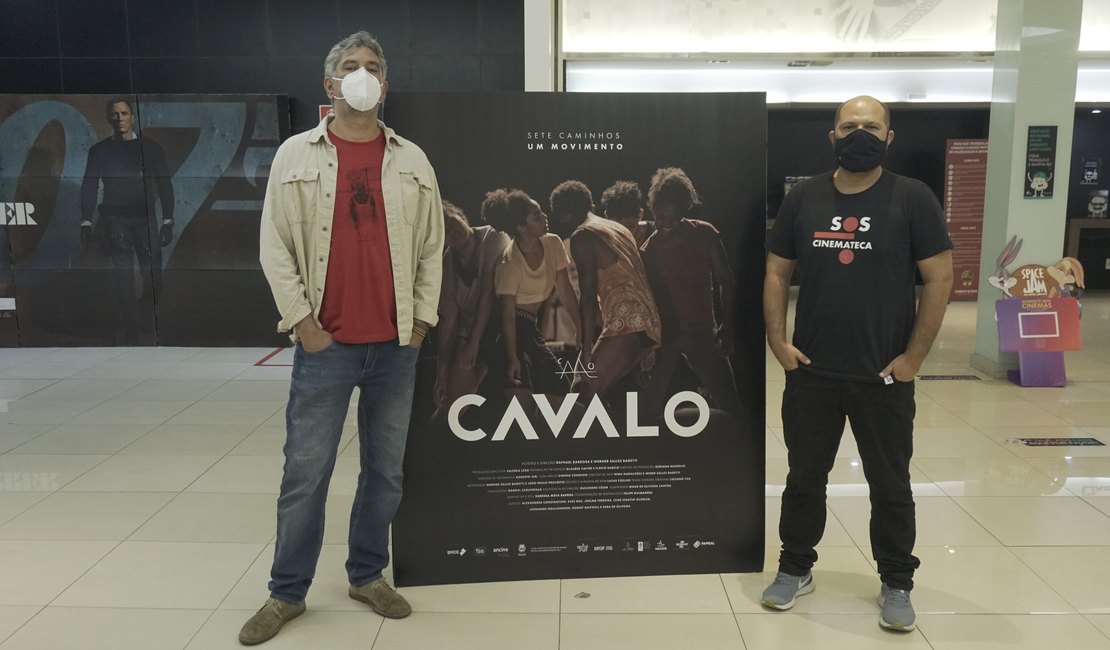 [VIDEO] Pré-estreia de CAVALO emociona diretores e conquista público em Arapiraca
