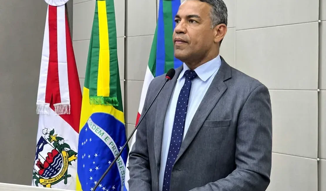 Siderlane Mendonça pode reassumir cadeira na Câmara de Maceió após recesso