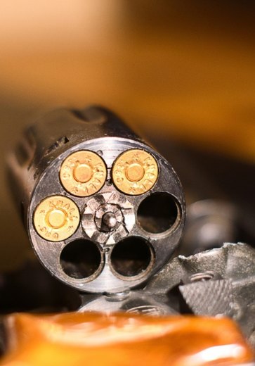 Homem é detido por porte ilegal de arma no bairro Canafístula, em Arapiraca