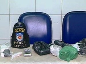 Mulher é presa com 1,5 kg de maconha no bairro do Ouro Preto