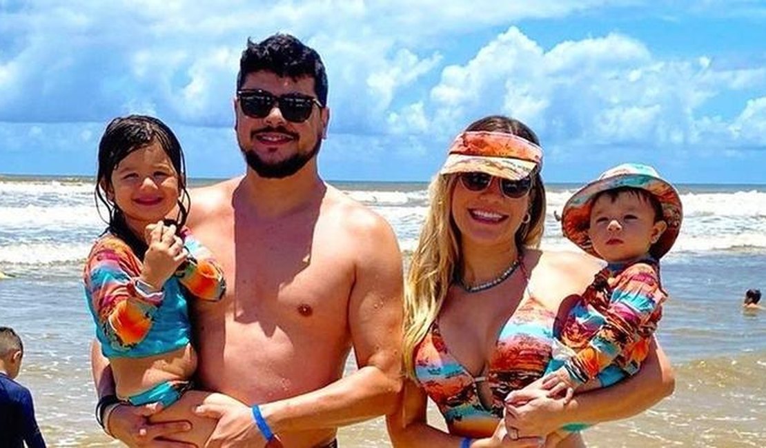 Sertanejo Cristiano curte dias de descanso com a família e detalhe chama a atenção